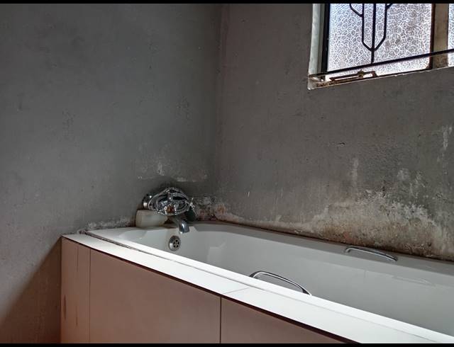 2 BEDROOM FREEHOLD FOR SALE IN VOSLOORUS